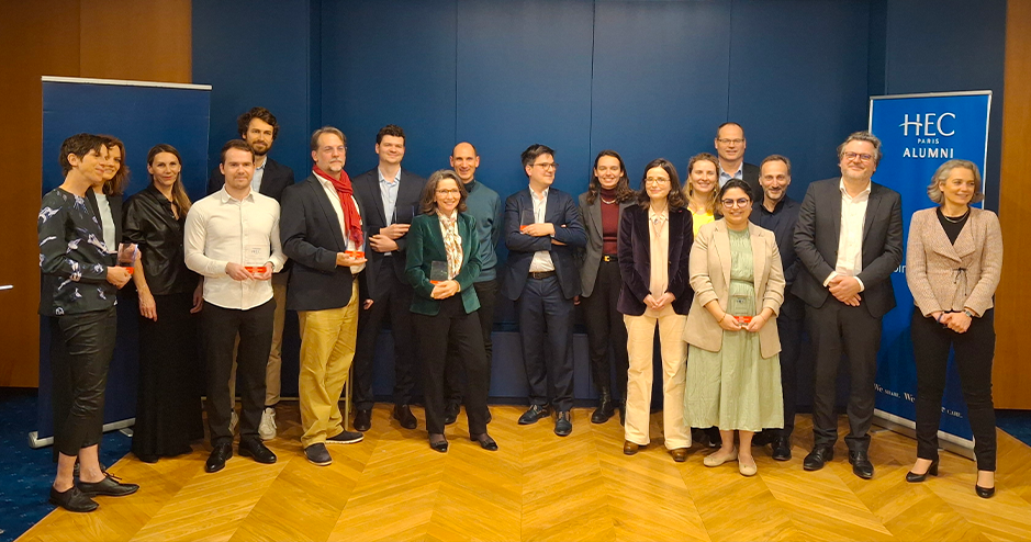 Academics awarded for the research published in 2024, accompanied by jury members.