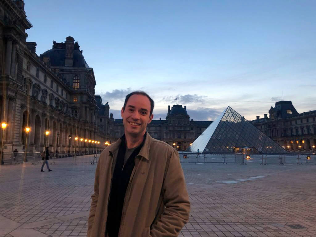 HEC Paris MBA student Emric Navarre at the Louvre