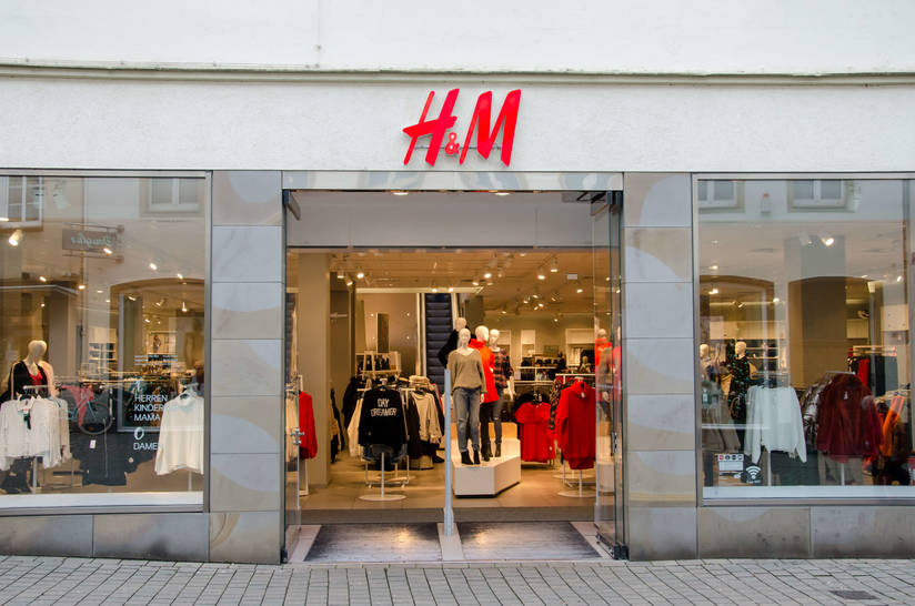 H&M store - oleksandr lucenko on adobestock
